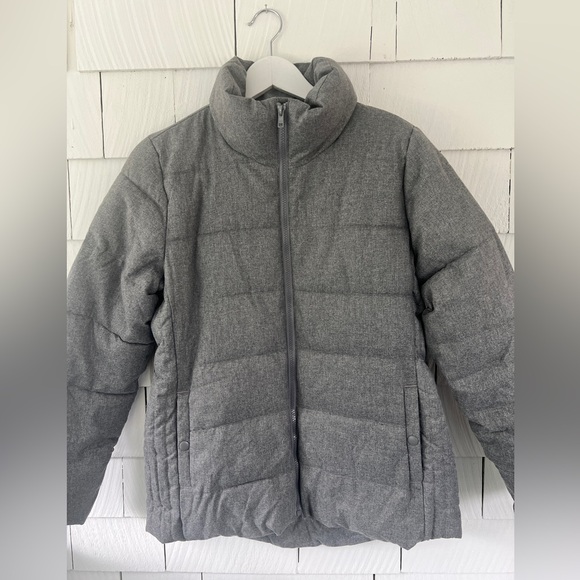 Old Navy Women’s puffer/bubble coat-size M - Picture 3 of 6